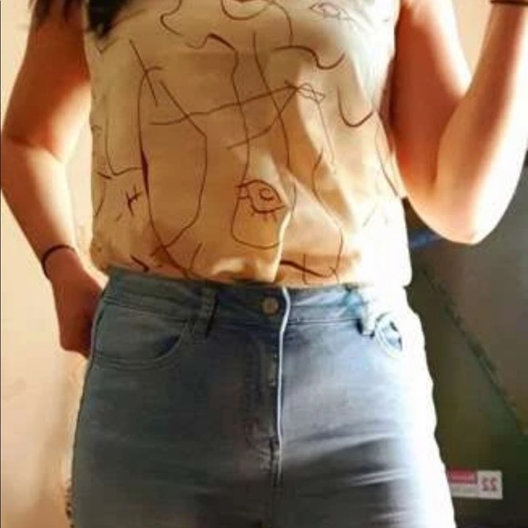 Tank top with abstract print - Picture 5 of 10